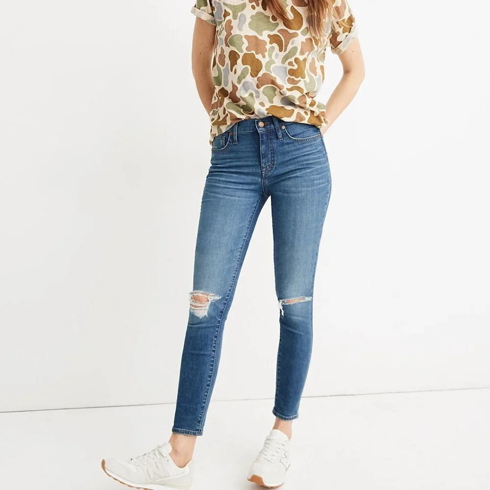 MADEWELL 9" High Rise Skinny Crop Jeans in Delmar Distressed Wash 25